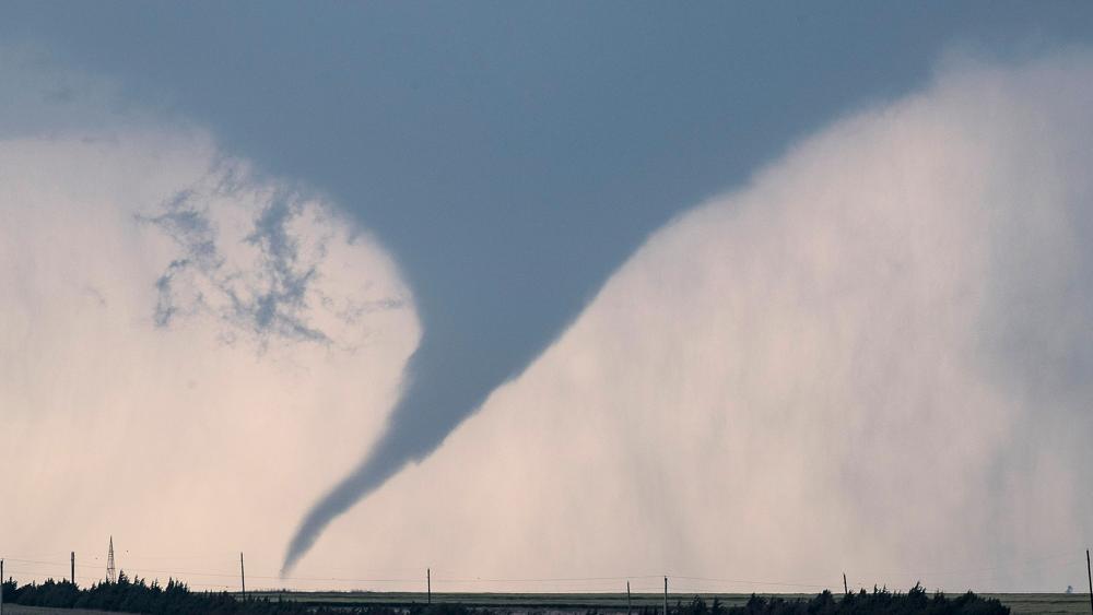 An overnight tornado in Mississippi claimed the lives of five people Sunday morning, WIAT reported.