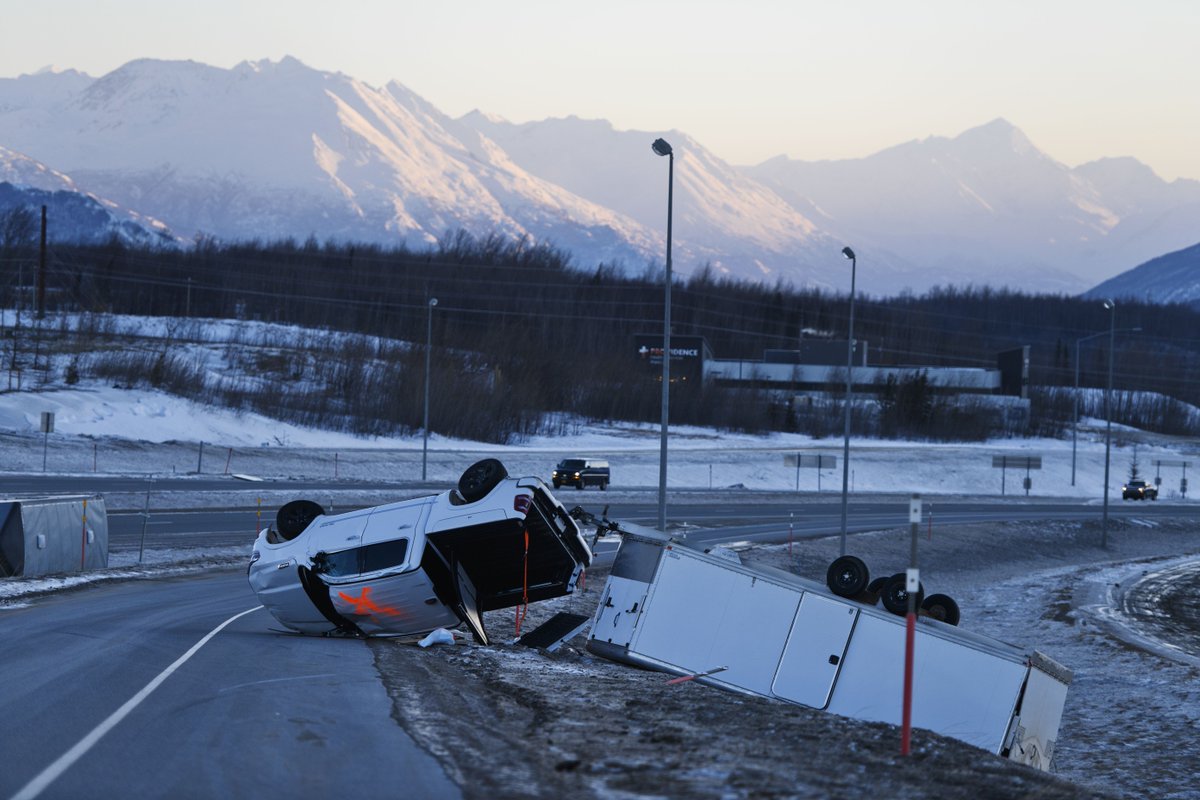 Windstorm batters Palmer and Wasilla