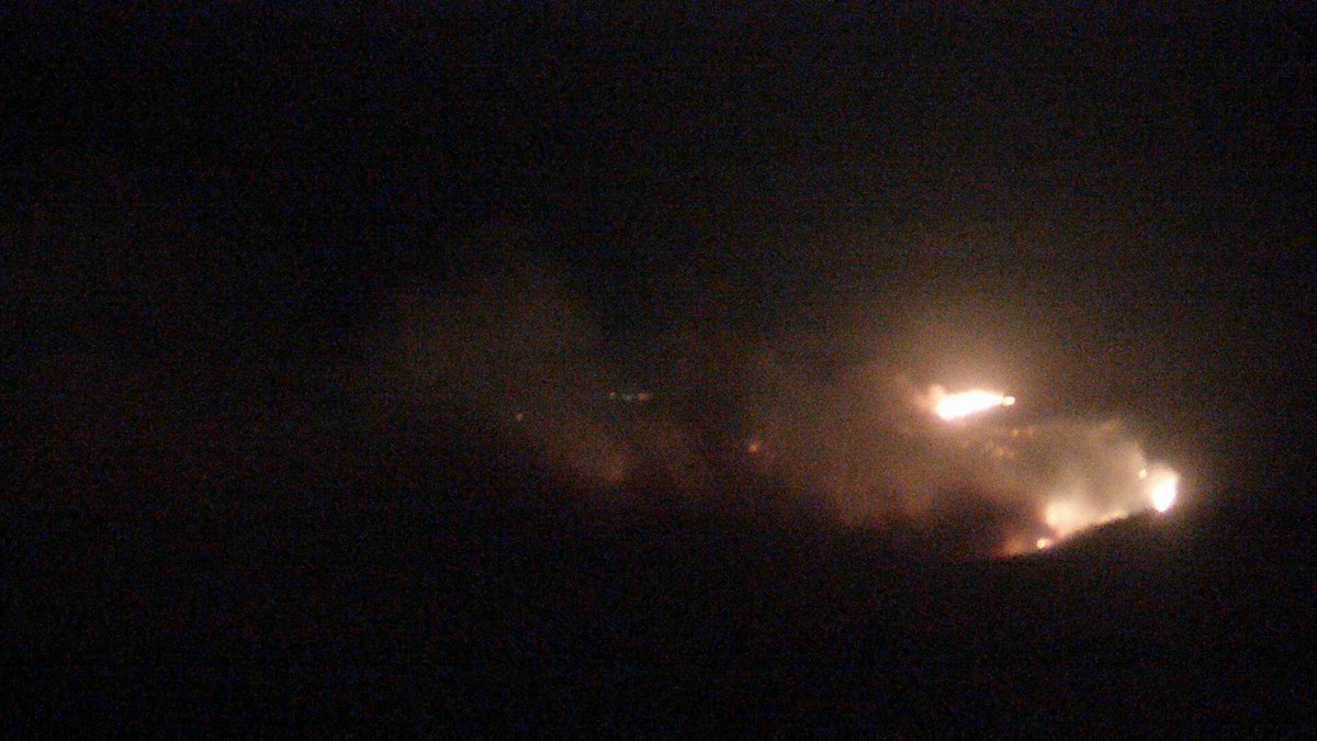 Fire still continues to be active, still not much on the radio comms side. The Flagstaff radar is down it appears, last update was showing the plume still being quite active, racing off to the NE