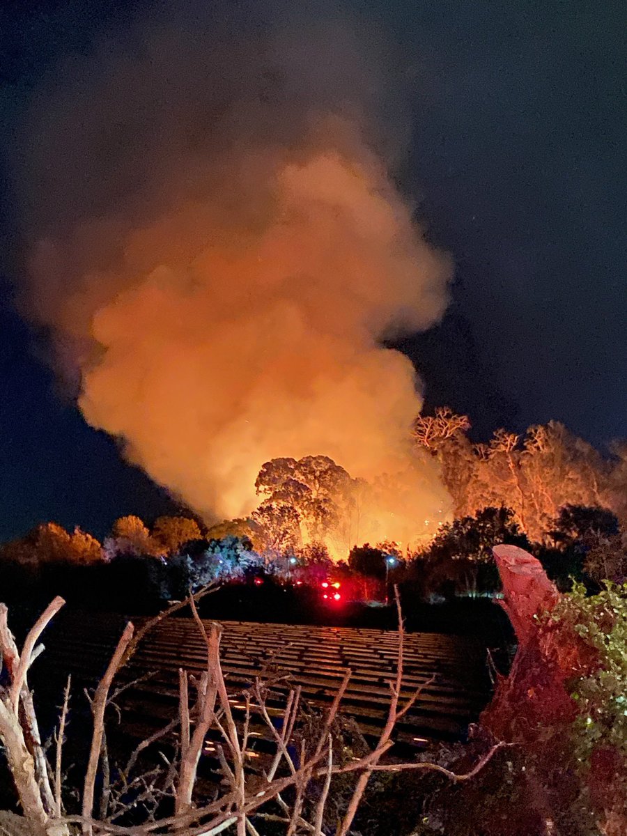 Vegetation Fire  Evacuation Warning for More Ranch Rd only(SBSO).  Five additional Engines and three Type 1 engines requested from SBC, STB, and MTO.  PIO responding to incident