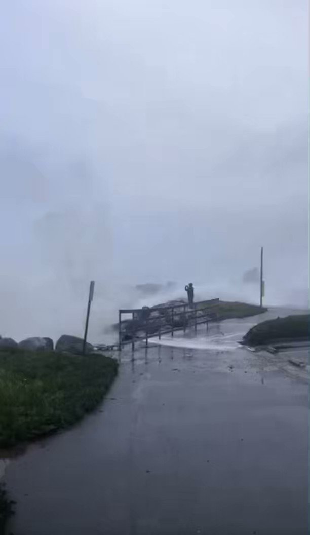 Massive wave slams Santa Cruz coastline