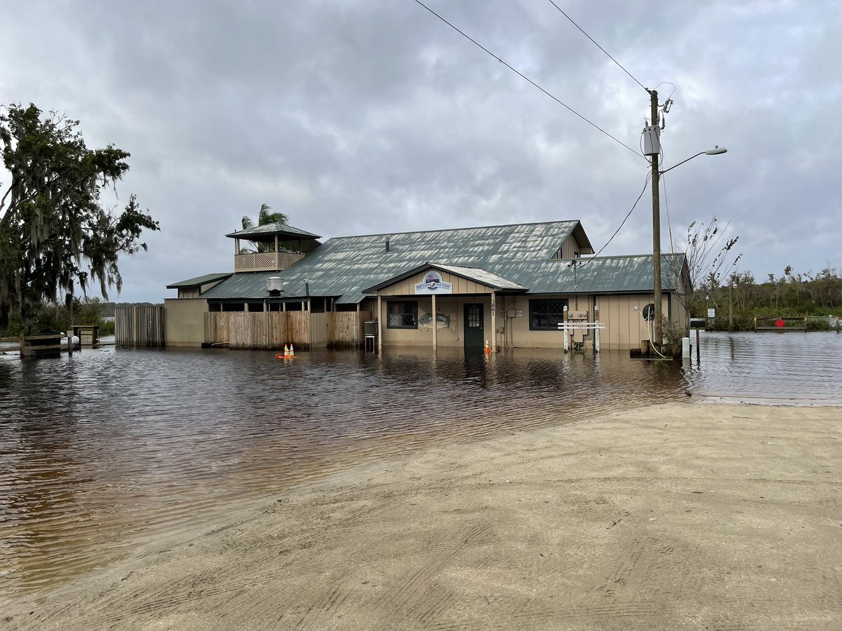 Bull Creek Fish Camp restaurant to be torn down after what @FlaglerCtyGov calls irreparable damage from storms, first Ian, then Nicole. Building was flooded w more than a foot of water for nearly a month. No county, state or federal funding available for repairs