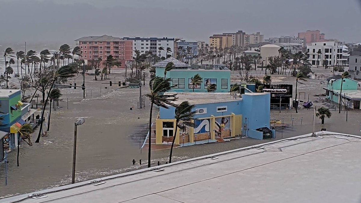 Storm surge occurring in Ft. Myers Beach ahead of Milton's landfall tonight