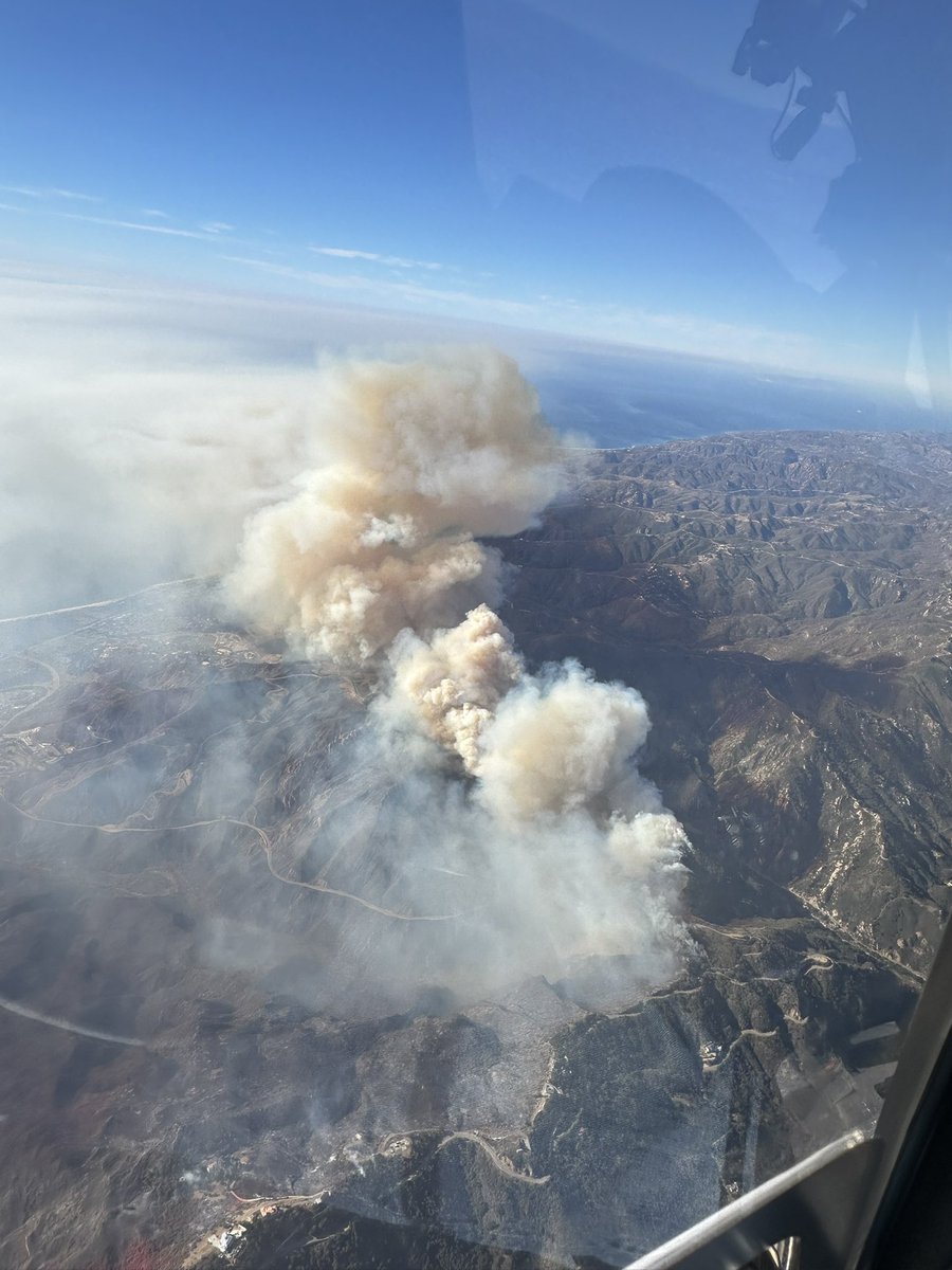 10am look at the FranklinFire from air7.Heavy fire activity on the west side