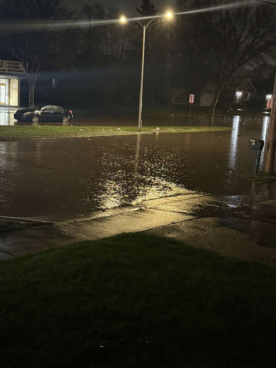 Milwaukee WI - 43rd/Good Hope - Flooding Milwaukee