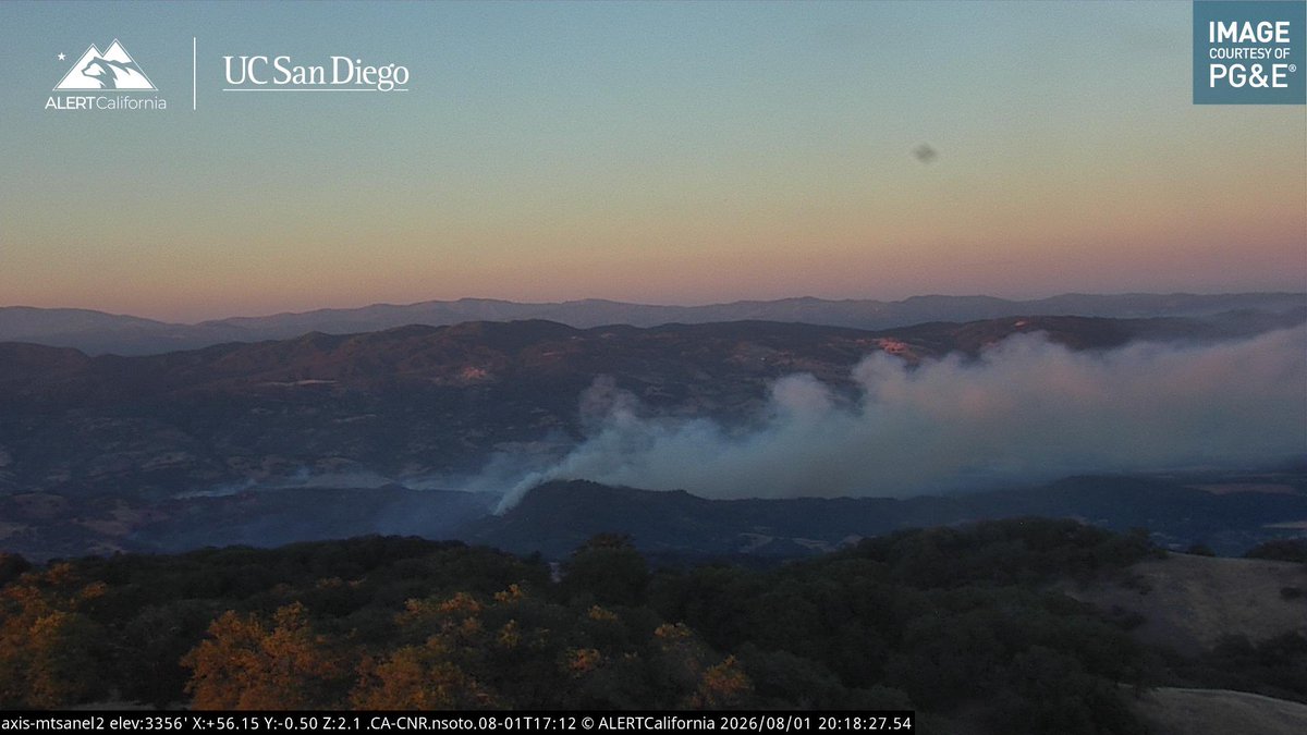 Forward Progress was stopped on the FelizFire, the 3 Helitankers remain overhead knocking out heat on the Fire. FelizFire All aircraft is being Released for the evening. Aircraft Assisting for Night Operations