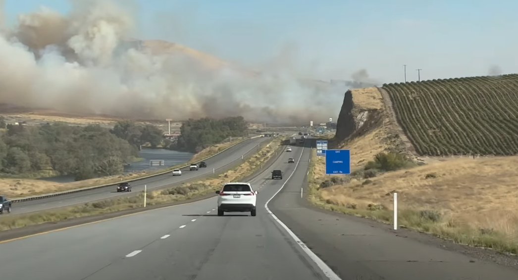 Level 3 evacuations ordered as Second Street Fire threatens homes in Benton County: